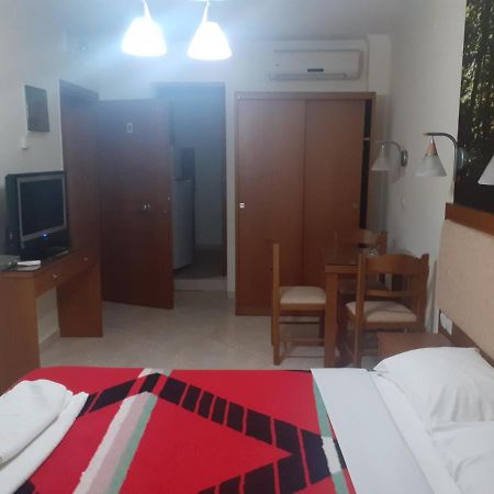 Balkan House Potos Exteriér fotografie