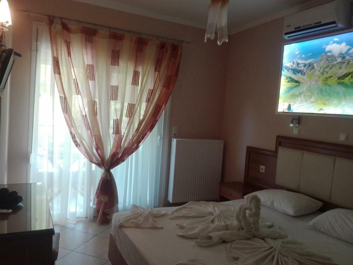 Balkan House Potos Exteriér fotografie